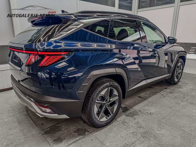 Hyundai TUCSON STYLE DCT ACC SHZ NAVI PDC RFK 