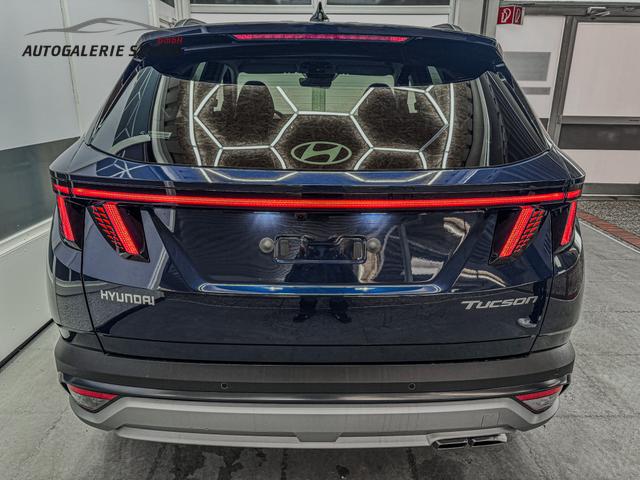 Hyundai TUCSON STYLE DCT ACC SHZ NAVI PDC RFK 