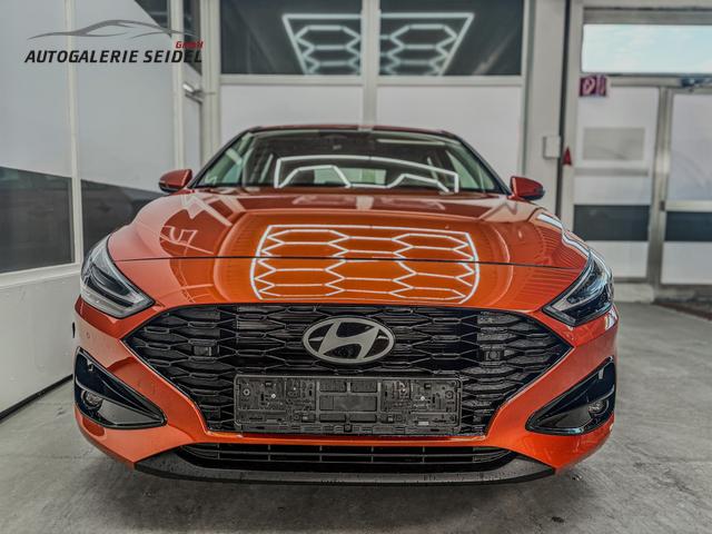 Hyundai i30 STYLE NAVI LED RFK PDC 