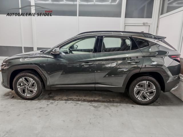 Hyundai TUCSON STYLE AUT KLIMAAUTOMATIK TOTWINKEL NAVI SHZ RFK PDC 