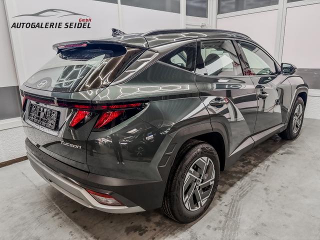 Hyundai TUCSON STYLE AUT KLIMAAUTOMATIK TOTWINKEL NAVI SHZ RFK PDC 