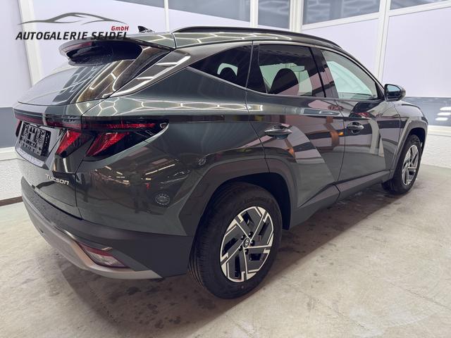 Hyundai TUCSON STYLE KLIMAAUTOMATIK TOTWINKEL NAVI SHZ RFK PDC 