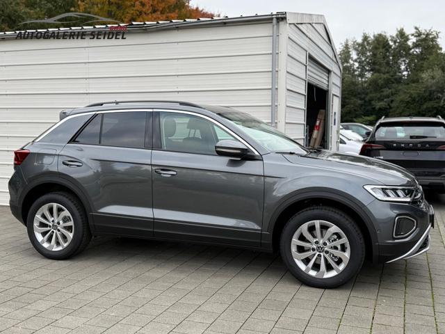 Volkswagen T-Roc Life 1.5 TSI DSG AHK*Android Auto*R2D*SHZ*Keyless*Kamera*17"*ParkAsst*2Z Klimaauto 