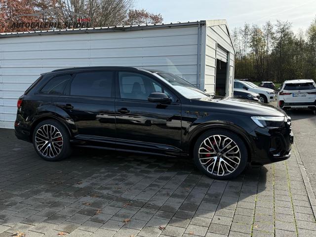 Audi SQ7 4.0l TFSI Quattro AHK*Panorama*7Sitzer*StandHeiz*HD Matrix*5 Jahre Garant*22"*B&O Sound* 