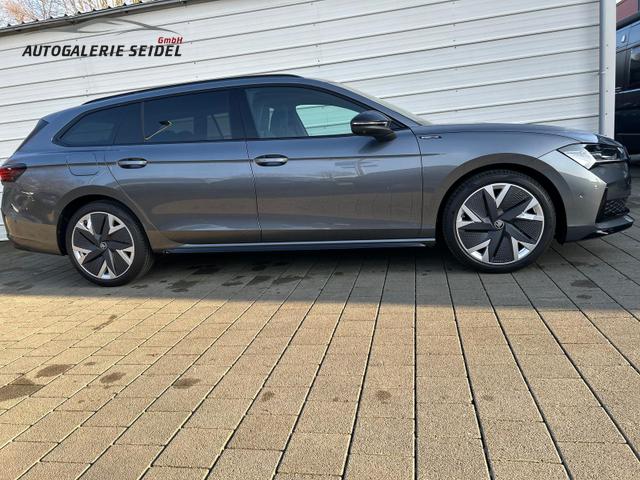 Skoda Superb Combi Sportline Kombi 2.0 TSI DSG 4x4 *HUD*AHK*Navi*Matrix*AssistenzPlus*NAVI*E-Heck*Keyless 