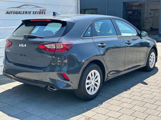 Kia Ceed Silver Android 1.5 T-GDi, DCT Auto*Navi*WinterPak*Kamera*Klima*PDC hinten 