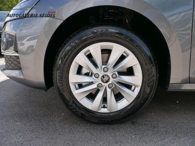 Skoda Octavia Combi Selection 2.0 TDI DSG *LED*PDC*NAVI*SHZ*AHK-SCHWENKBARE 16-ZOLL 