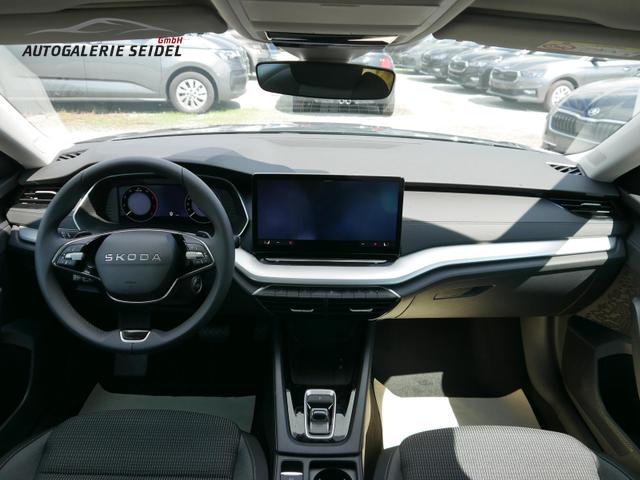 Skoda Octavia Combi Selection 2.0 TDI DSG Selection*PDC*LED*SHZ*NAVI*VIRTUALCOCKPIT*CARPLAY*KEYLESS-GO* 