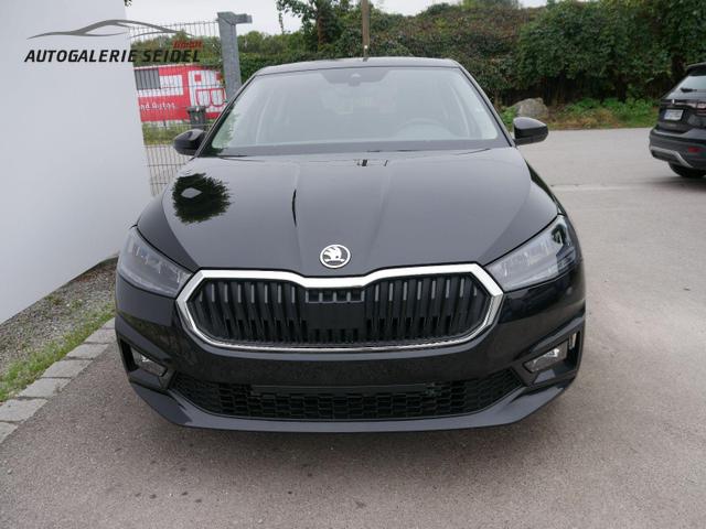 Skoda Fabia Selection 1.0 TSI *NAVI-ÜBER-SMARTLINK*LED*PDC-HI*SHZ*KLIMA*BLUETOOTH 