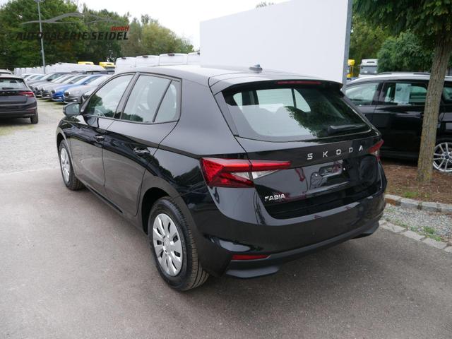 Skoda Fabia Selection 1.0 TSI *NAVI-ÜBER-SMARTLINK*LED*PDC-HI*SHZ*KLIMA*BLUETOOTH 