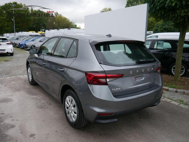 Skoda Fabia Selection 1.0 TSI *NAVI-ÜBER-SMARTLINK*LED*PDC-HI*SHZ*KLIMA*BLUETOOTH 