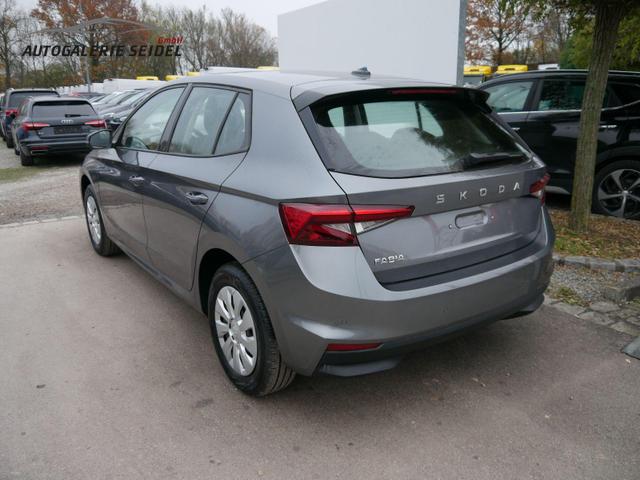 Skoda Fabia Selection 1.0 TSI DSG*NAVI-ÜBER-SMARTLINK*LED*PDC-HI*SHZ*DAB*KLIMA 