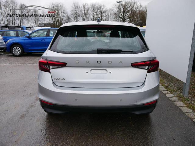 Skoda Fabia Selection 1.0 TSI DSG*NAVI-ÜBER-SMARTLINK*LED*PDC-HI*SHZ*DAB*KLIMA 