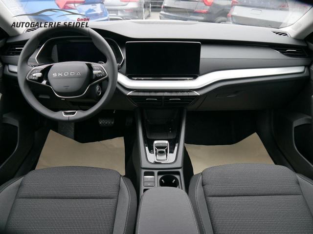 Skoda Octavia Combi Selection 2.0 TDI DSG Selection*PDC*LED*SHZ*TEMPOMAT*SMARTLINK*AHK-SCHWENKBAR 