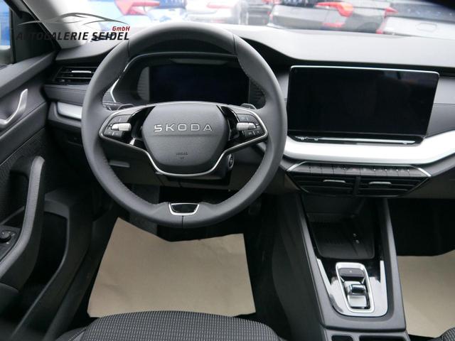 Skoda Octavia Combi Selection 2.0 TDI DSG Selection*PDC*LED*SHZ*TEMPOMAT*SMARTLINK*AHK-SCHWENKBAR 