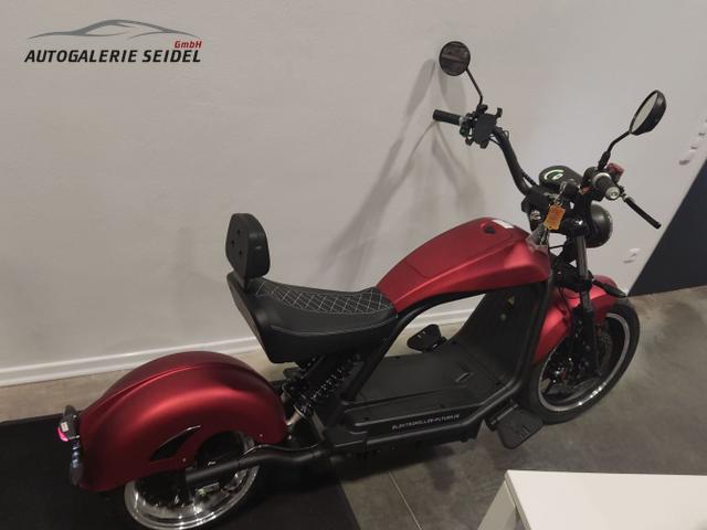 Futura / Chopper E-Roller / Rot / / / 