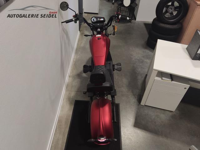 Futura / Chopper E-Roller / Rot / / / 