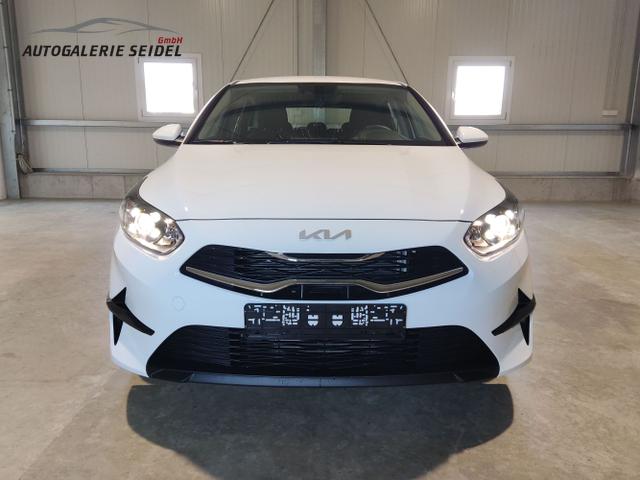 Kia / Ceed Sportswagon / Weiß / / / 