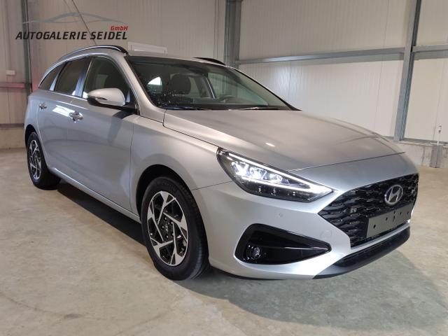 Hyundai / i30 Kombi / Silber / / / , Beispielbilder, ggf. teilweise mit Sonderausstattung