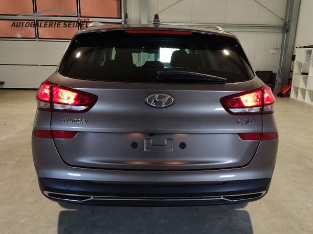 Hyundai / i30 Kombi / Bronze / / / , Beispielbilder, ggf. teilweise mit Sonderausstattung