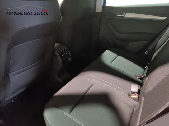 Skoda / Karoq / Schwarz / / / , Beispielbilder, ggf. teilweise mit Sonderausstattung