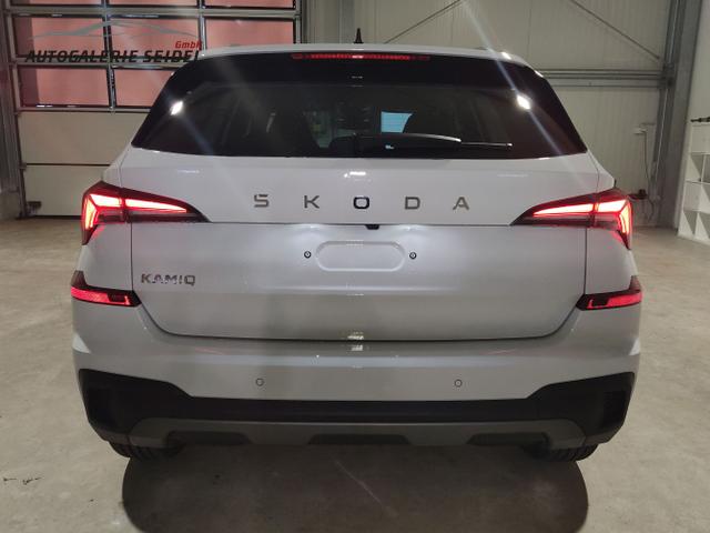 Skoda / Kamiq / Wei&szlig; / / / , Beispielbilder, ggf. teilweise mit Sonderausstattung