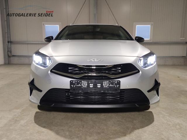Kia / Ceed Sportswagon / Silber / / / 