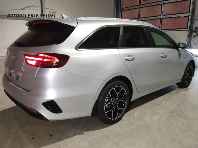 Kia / Ceed Sportswagon / Silber / / / 