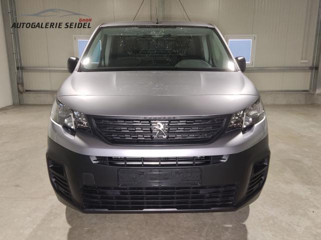 Peugeot / Partner / Grau / / / , Beispielbilder, ggf. teilweise mit Sonderausstattung