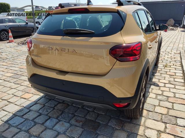 Dacia / Sandero Stepway / Beige / / / 