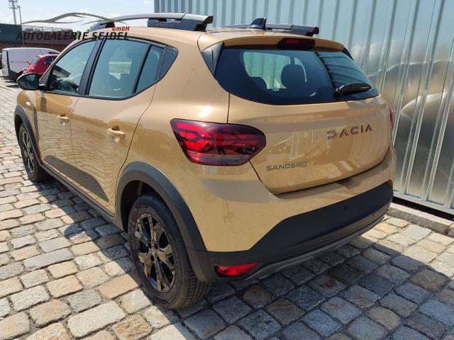 Dacia / Sandero Stepway / Beige / / / 