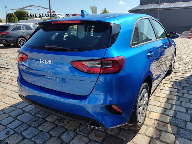 Kia / Ceed / Blau / / / , Beispielbilder, ggf. teilweise mit Sonderausstattung