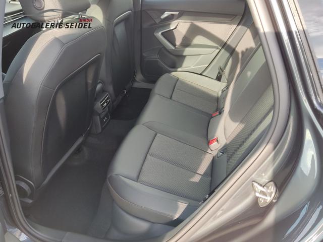 Audi / A3 Sportback / Grau / / / 