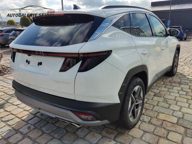 Hyundai / TUCSON / Weiß / / / , Beispielbilder, ggf. teilweise mit Sonderausstattung