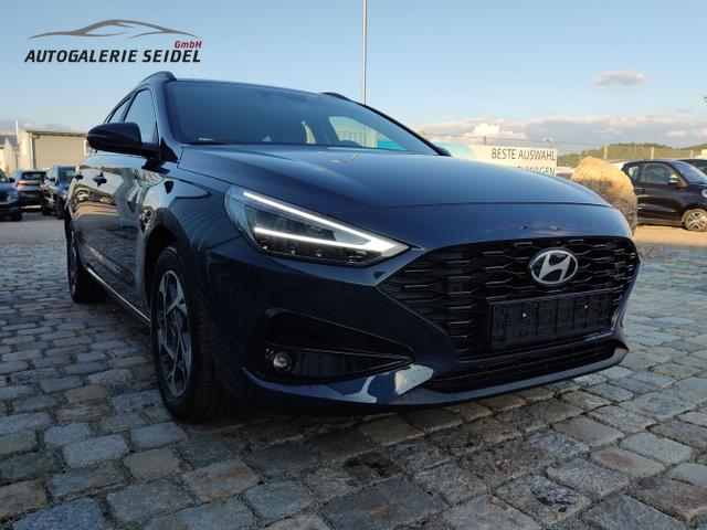 Hyundai / i30 Kombi / Blau / / / , Beispielbilder, ggf. teilweise mit Sonderausstattung