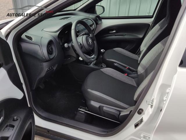 Toyota / Aygo X / Weiß / / / 