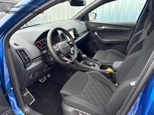 Skoda / Karoq / Blau / / / , Beispielbilder, ggf. teilweise mit Sonderausstattung