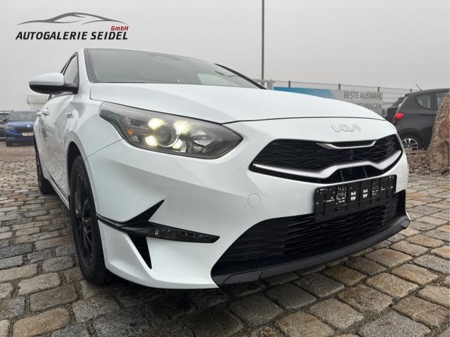 Kia / Ceed / Wei&szlig; / / / , Beispielbilder, ggf. teilweise mit Sonderausstattung