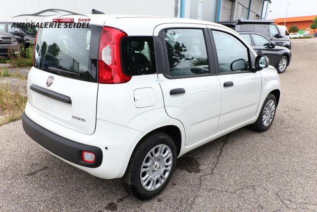 Fiat Panda MHEV 70 5"-DAB Temp PDC DigCo LaneA 5-Sitz 
