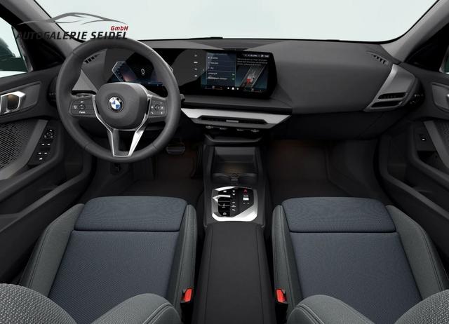BMW 1er 116i PrivG SportS LED Nav Kam PDC 17Z SHZ Temp 