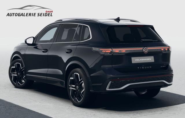 Volkswagen Tiguan R-Line eHybrid 272 Pano 20Z ParkA 5J.Gar 