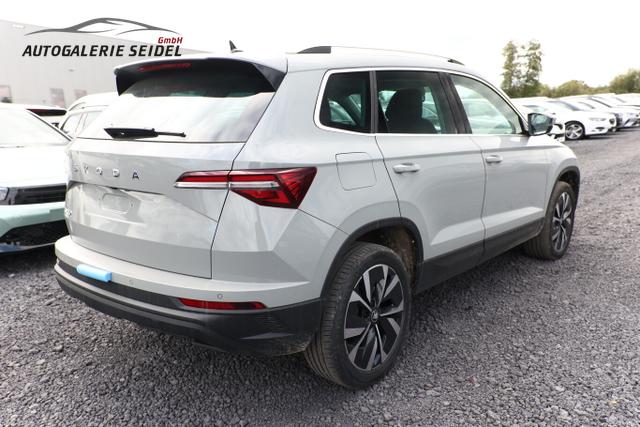 Skoda Karoq Selection TSI 150 DSG Pano AHK NavC SideA Leder ACC 