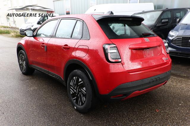 Fiat 600 Basis MHEV 110 DCT Nav SHZ KeyL LED Kam PDC CarP 