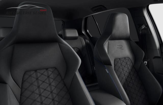 Volkswagen Golf 8 1.5 eTSI 150 DSG R-Line Matrix ACC 5J.Gar 