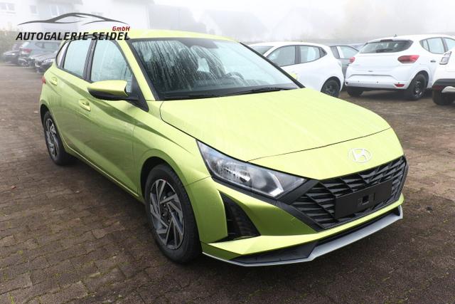 Hyundai i20 Select Nav SHZ 16Z PrivG Kam SmartL PDC Temp 