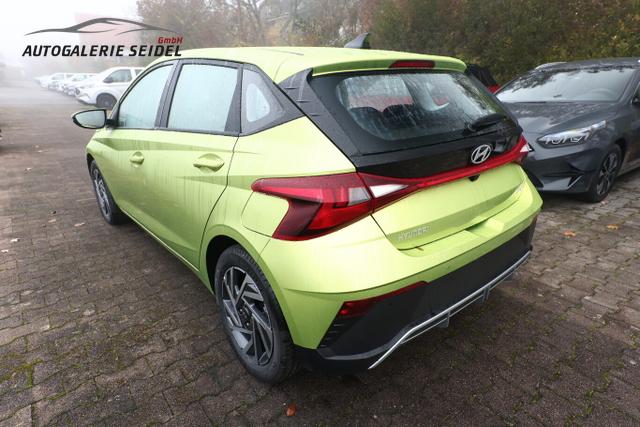 Hyundai i20 Select Nav SHZ 16Z PrivG Kam SmartL PDC Temp 