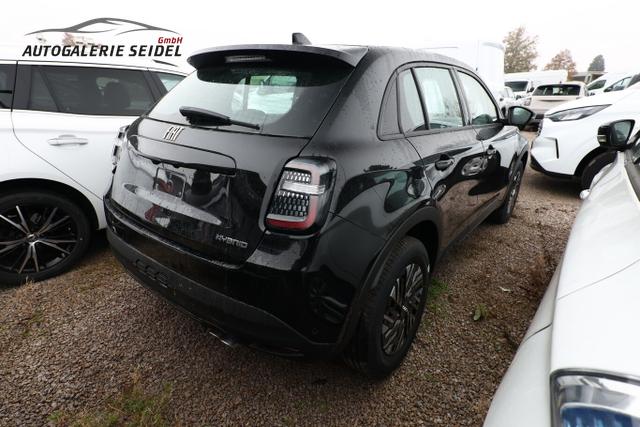 Fiat 600 MHEV 145 DCT LED Nav ACC Kam Keyl Klimaaut 