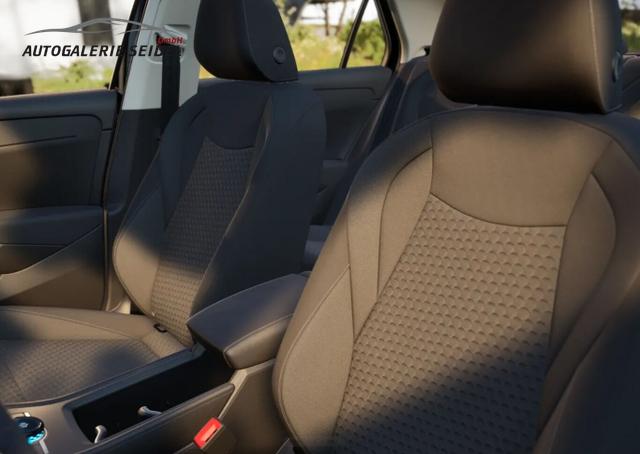 Volkswagen T-Roc Life eTSI neuMod 5JGar SHZ LM17 PrivG Kam Alarm 