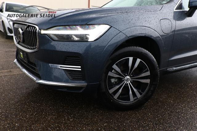 Volvo XC60 Core T6 LED Pano ACC TotW Kam Keyl StandH 