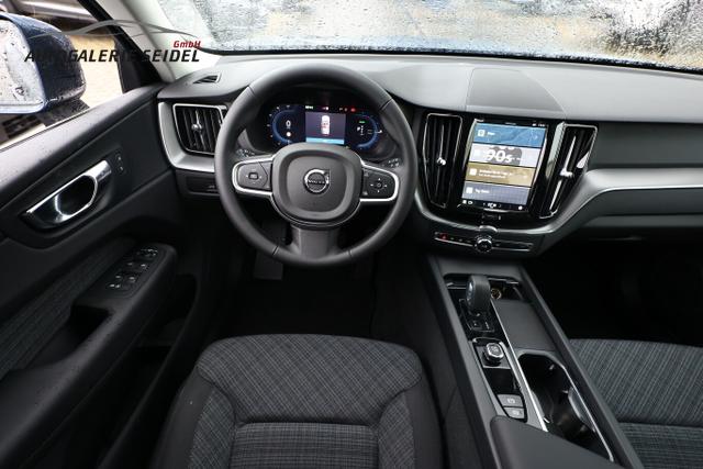 Volvo XC60 Core T6 LED Pano ACC WinterP Kam StandH 18Z 